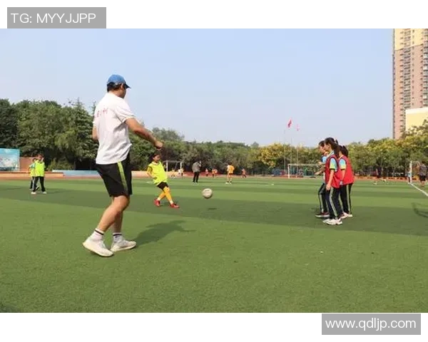 成都足球队实力揭秘:从战术到球员全面剖析足球巨献 成都足球队实力揭秘:从战术到球员全面剖析足球巨献