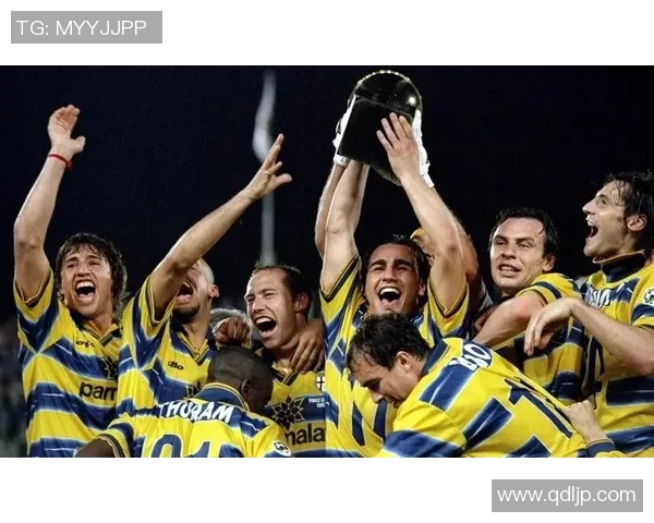 抢到足球明星亲笔签名足球的激动时刻与梦想成真的奇妙旅程