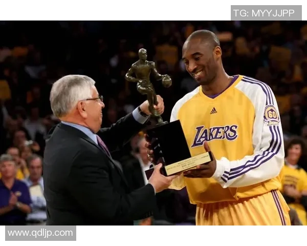 足球明星纷纷发文悼念科比致敬传奇球星的伟大与影响力 足球明星纷纷发文悼念科比致敬传奇球星的伟大与影响力